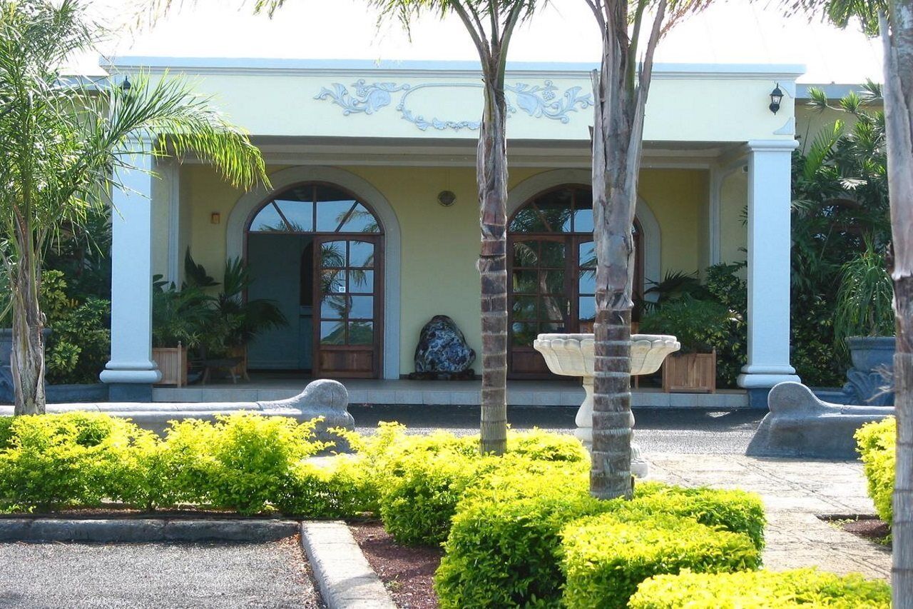 Hotel Le Domaine Des Pierres Saint Pierre Exterior foto